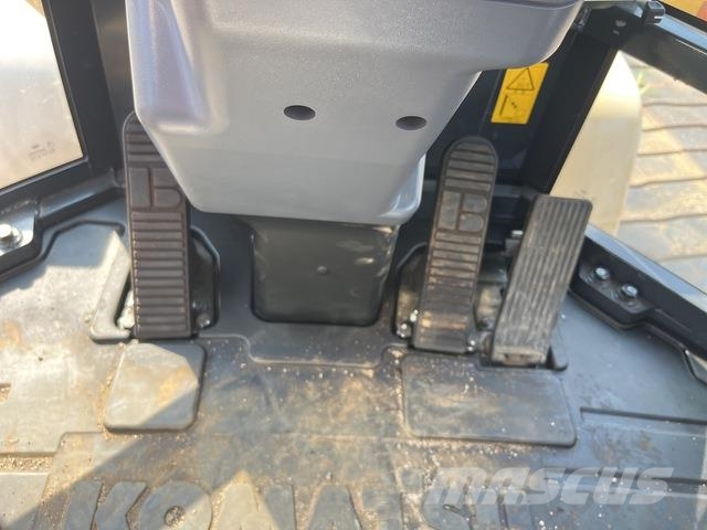 Komatsu WA30-6E0 Radlader
