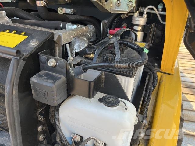 Komatsu WA30-6E0 Radlader