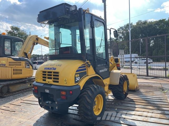 Komatsu WA30-6E0 Radlader