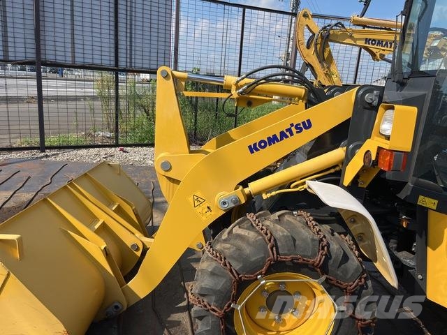 Komatsu WA30-6E0 Radlader
