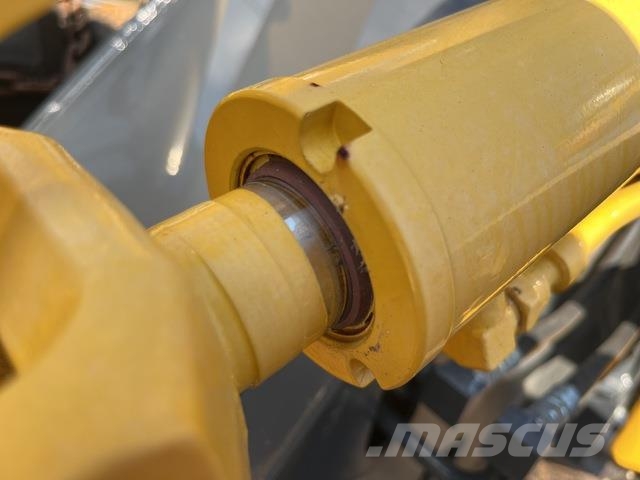 Komatsu WA30-6E0 Radlader