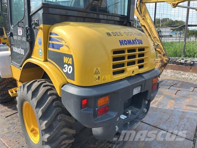 Komatsu WA30-6E0 Radlader