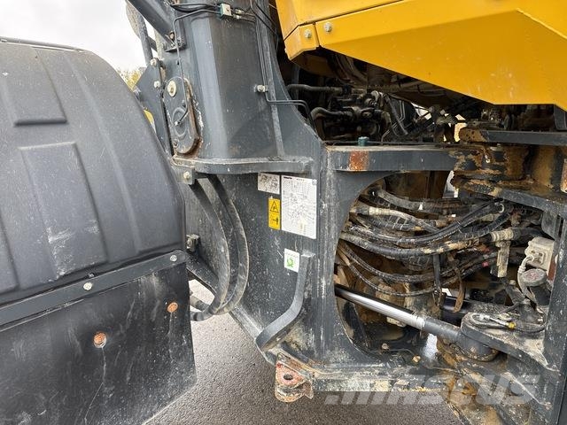 Komatsu WA470-8 لوادر بعجل
