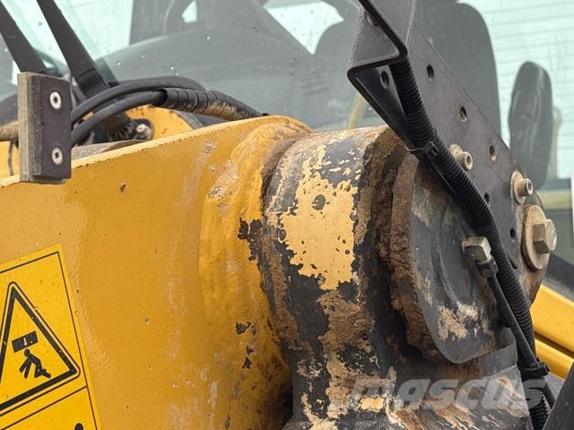 Komatsu WA470-8 لوادر بعجل