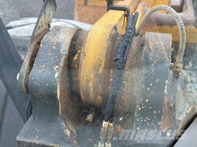 Komatsu WA470-8 لوادر بعجل