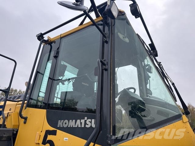 Komatsu WA470-8 لوادر بعجل