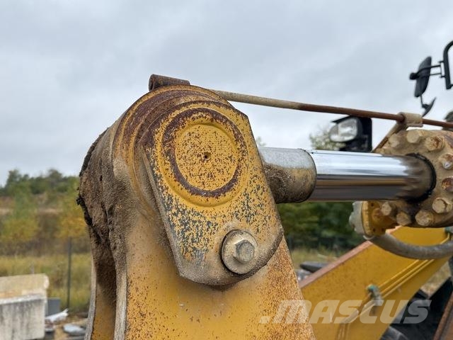 Komatsu WA470-8 لوادر بعجل