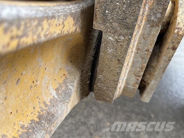 Komatsu WA470-8 لوادر بعجل