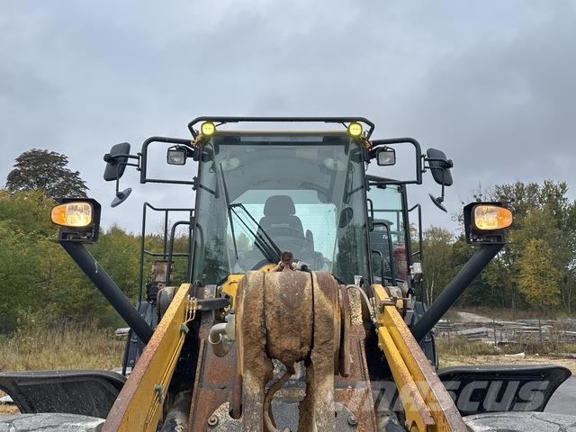 Komatsu WA470-8 لوادر بعجل