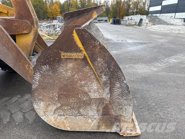 Komatsu WA470-8 لوادر بعجل