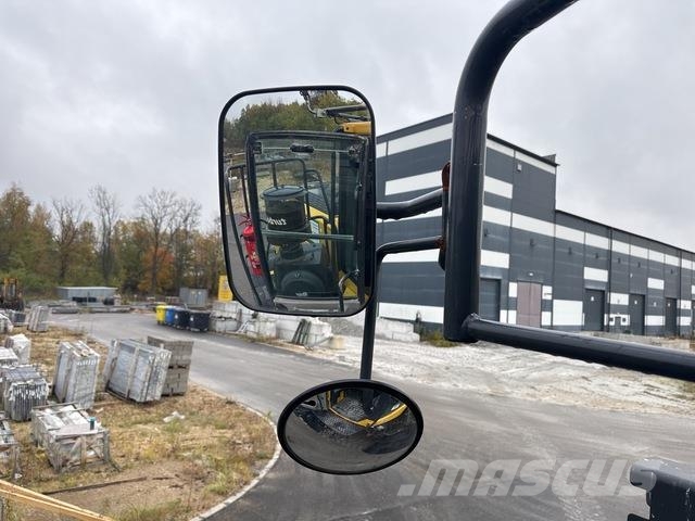 Komatsu WA470-8 لوادر بعجل
