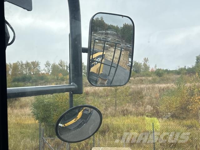Komatsu WA470-8 لوادر بعجل