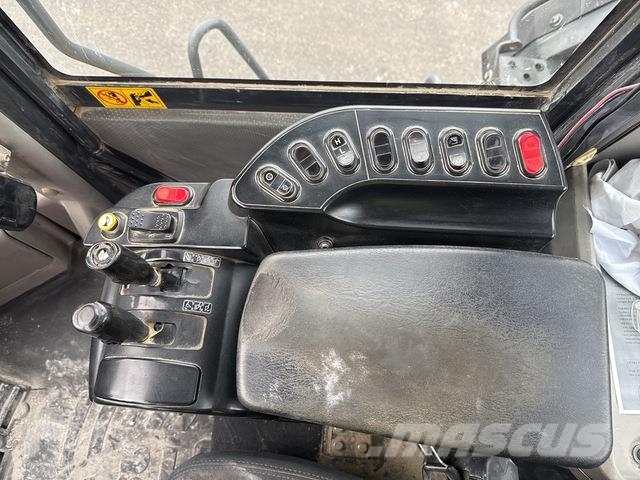 Komatsu WA470-8 لوادر بعجل