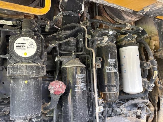 Komatsu WA470-8 لوادر بعجل