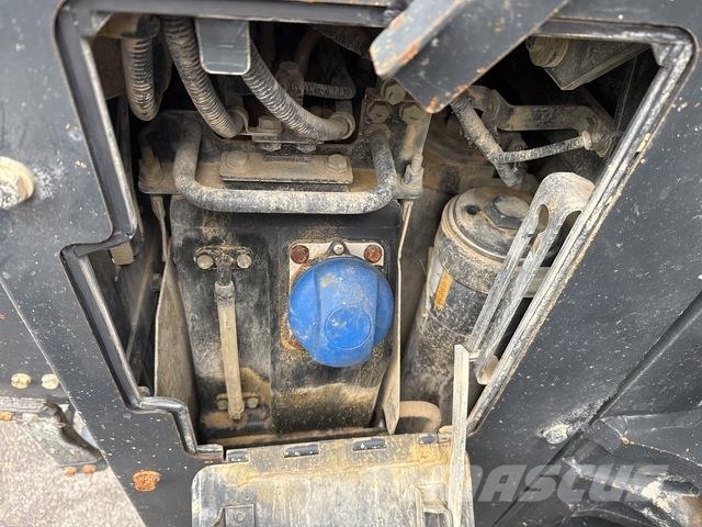 Komatsu WA470-8 لوادر بعجل