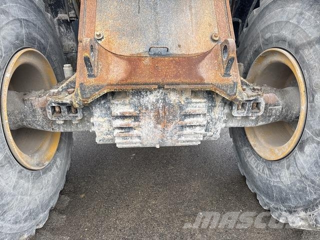 Komatsu WA470-8 لوادر بعجل