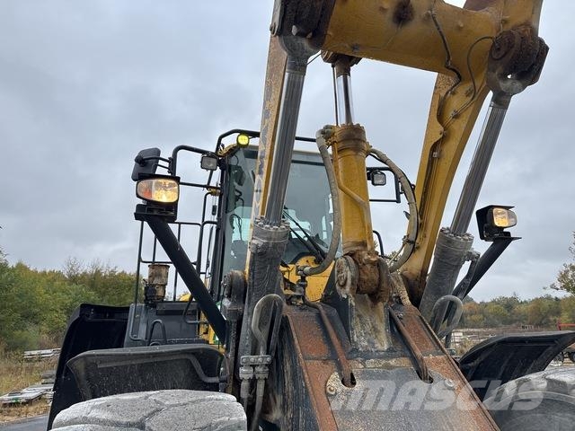 Komatsu WA470-8 لوادر بعجل