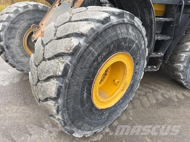 Komatsu WA470-8 لوادر بعجل