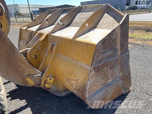 Komatsu WA500-6 Naudoti ratiniai krautuvai