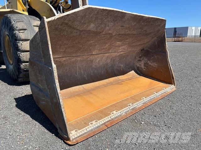 Komatsu WA500-6 Naudoti ratiniai krautuvai