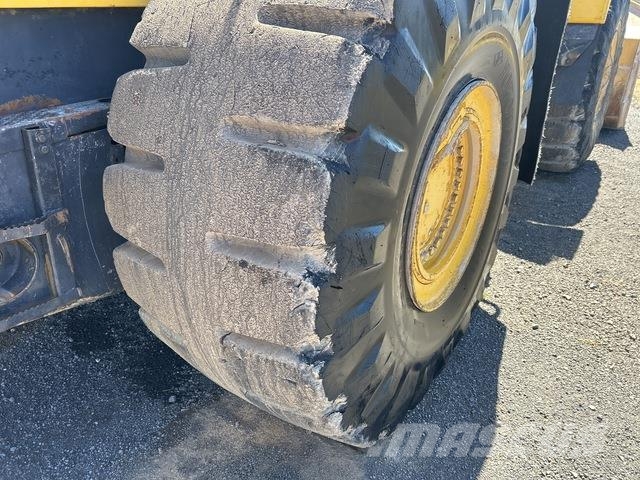 Komatsu WA500-6 Naudoti ratiniai krautuvai