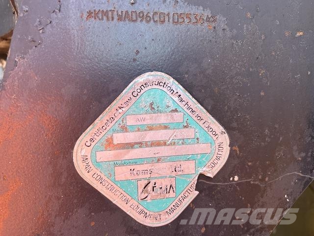 Komatsu WA500-6 Naudoti ratiniai krautuvai