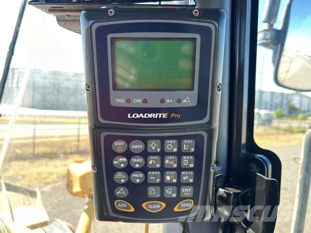 Komatsu WA500-6 Naudoti ratiniai krautuvai