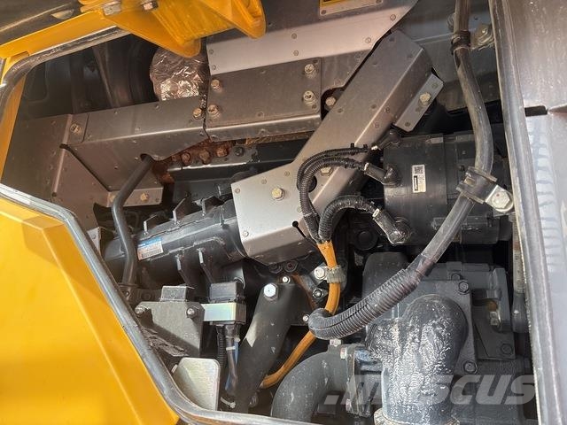 Komatsu WA500 6 Hjullastere