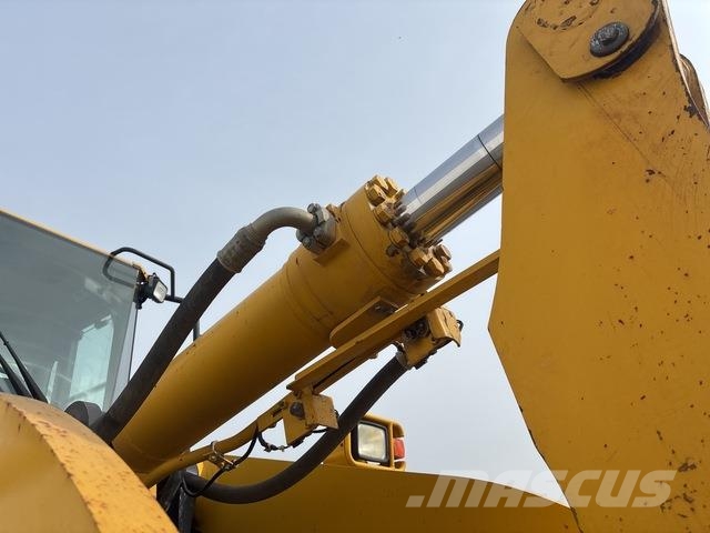Komatsu WA500 6 Hjullastere