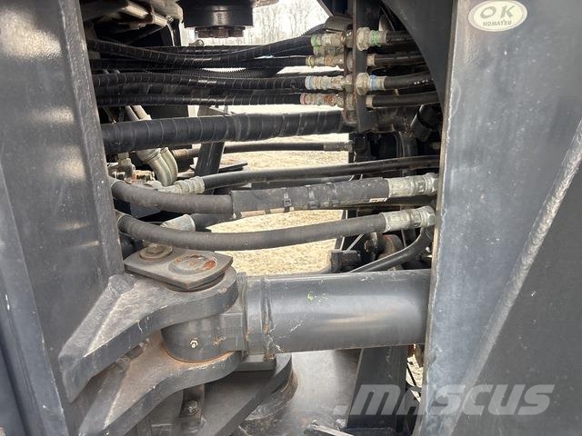 Komatsu WA500 6 Hjullastere