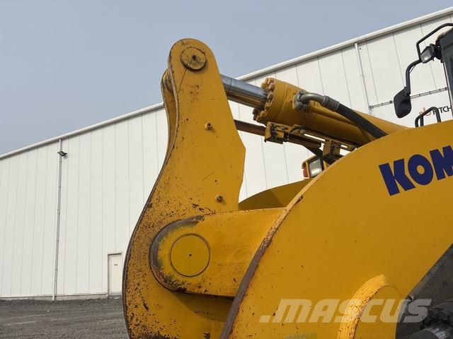 Komatsu WA500 6 Hjullastere