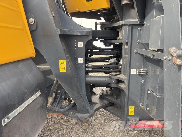 Komatsu WA500 6 Hjullastere