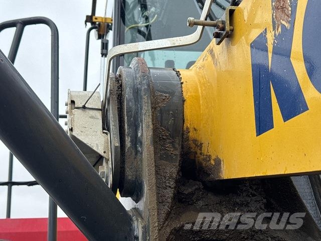 Komatsu WA500-8E0 Kolesové nakladače
