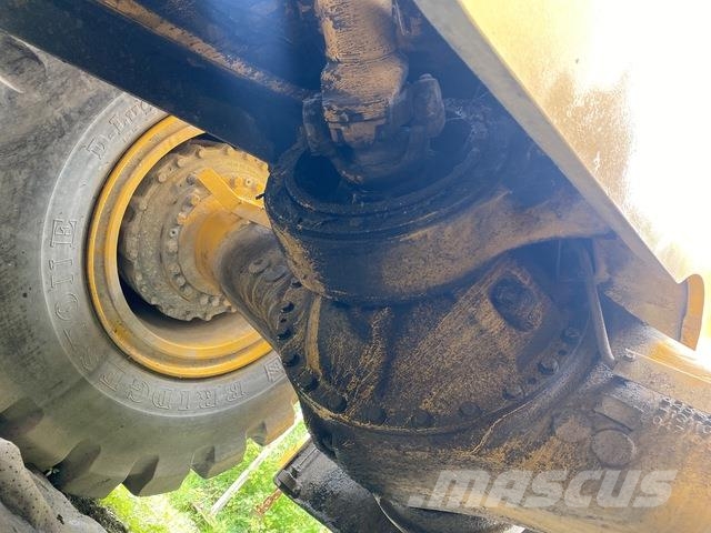 Komatsu WA700 Pás carregadoras de rodas