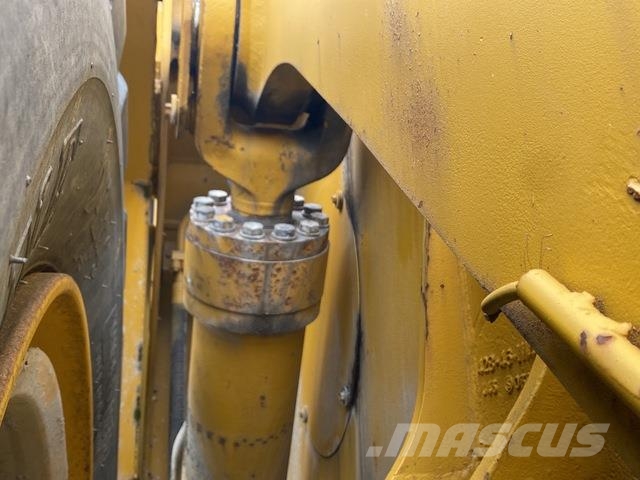 Komatsu WA700 Pás carregadoras de rodas