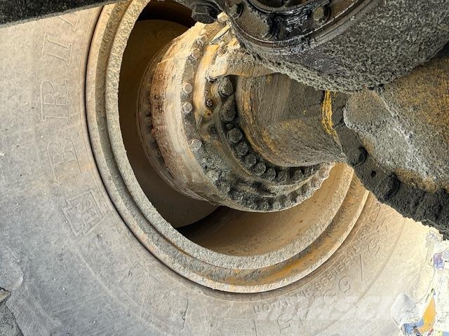 Komatsu WA800-3 Hjullastere
