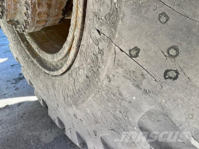 Komatsu WA800-3 Hjullastere