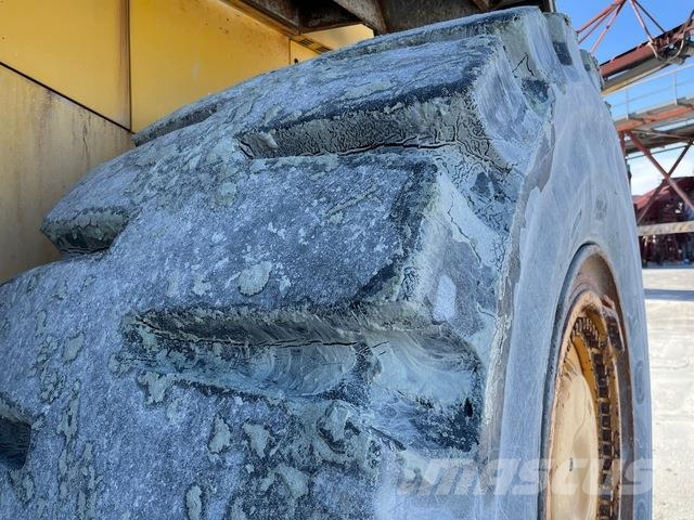 Komatsu WA800-3 Hjullastere