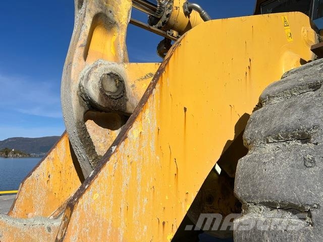 Komatsu WA800-3 Hjullastere