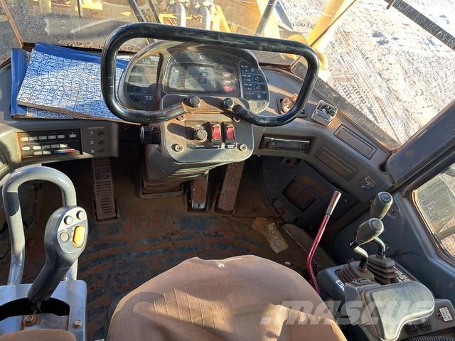 Komatsu WA900-3 Wheel loaders