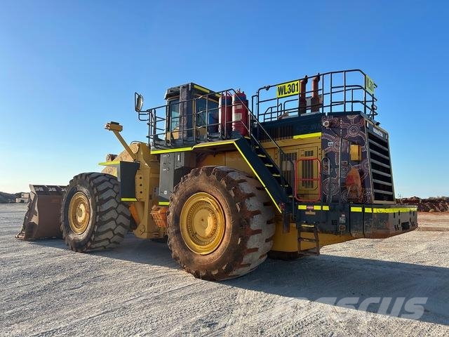 Komatsu WA900-3 Wheel loaders