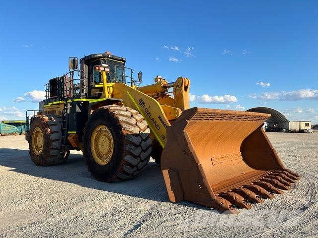 Komatsu WA900-3 Wheel loaders