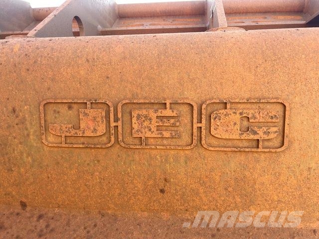 Komatsu WA900-3 Wheel loaders