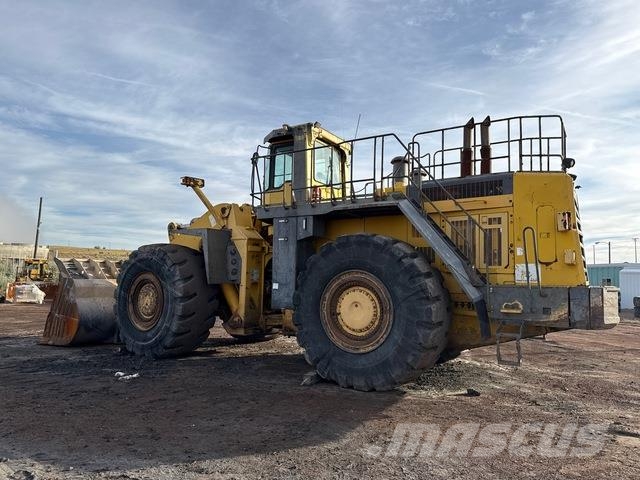 Komatsu WA900-3LC Gumikerekes homlokrakodók