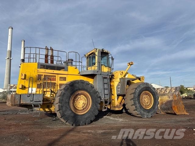 Komatsu WA900-3LC Gumikerekes homlokrakodók