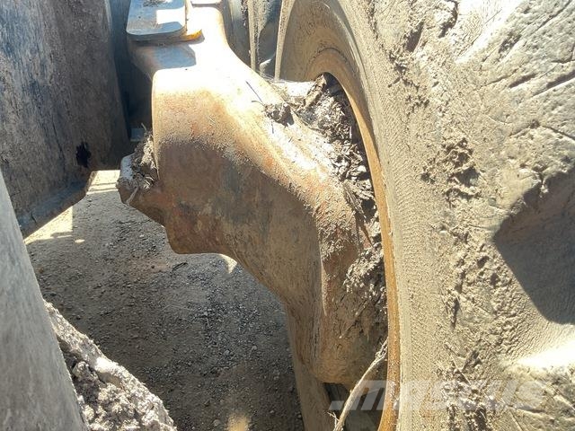 Komatsu XH931XC-3 收割机