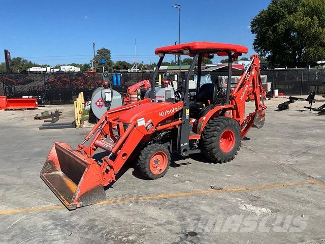 Kubota B26 Backhoe