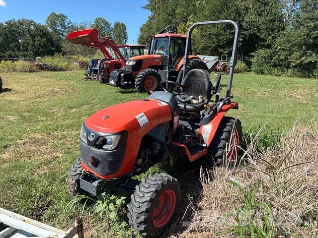 Kubota B2601HSD Manji traktori