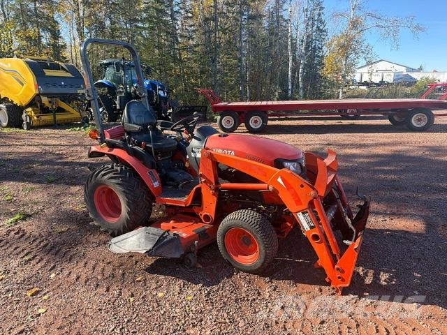 Kubota B2601HSD コンパクトトラクター