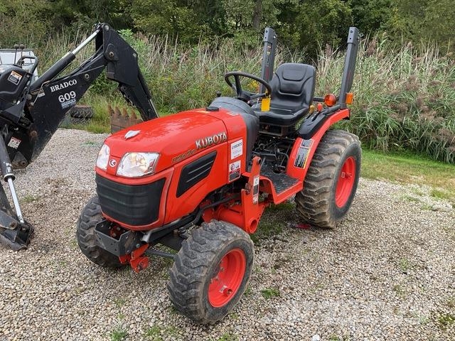 Kubota B2620HSD Kompaktie traktori
